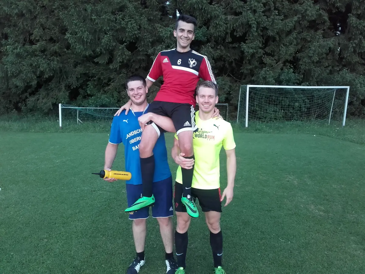 Siegerfoto Fußball 3 Kampf 2017