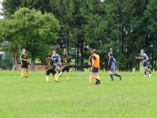 AltgegenJung 2011, Waldstadion Voglhub 4